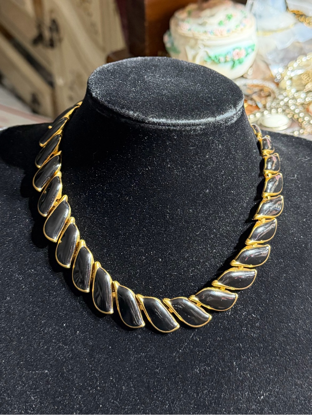 Vintage Napier Black Enamel Gold Tone Link Collar Necklace